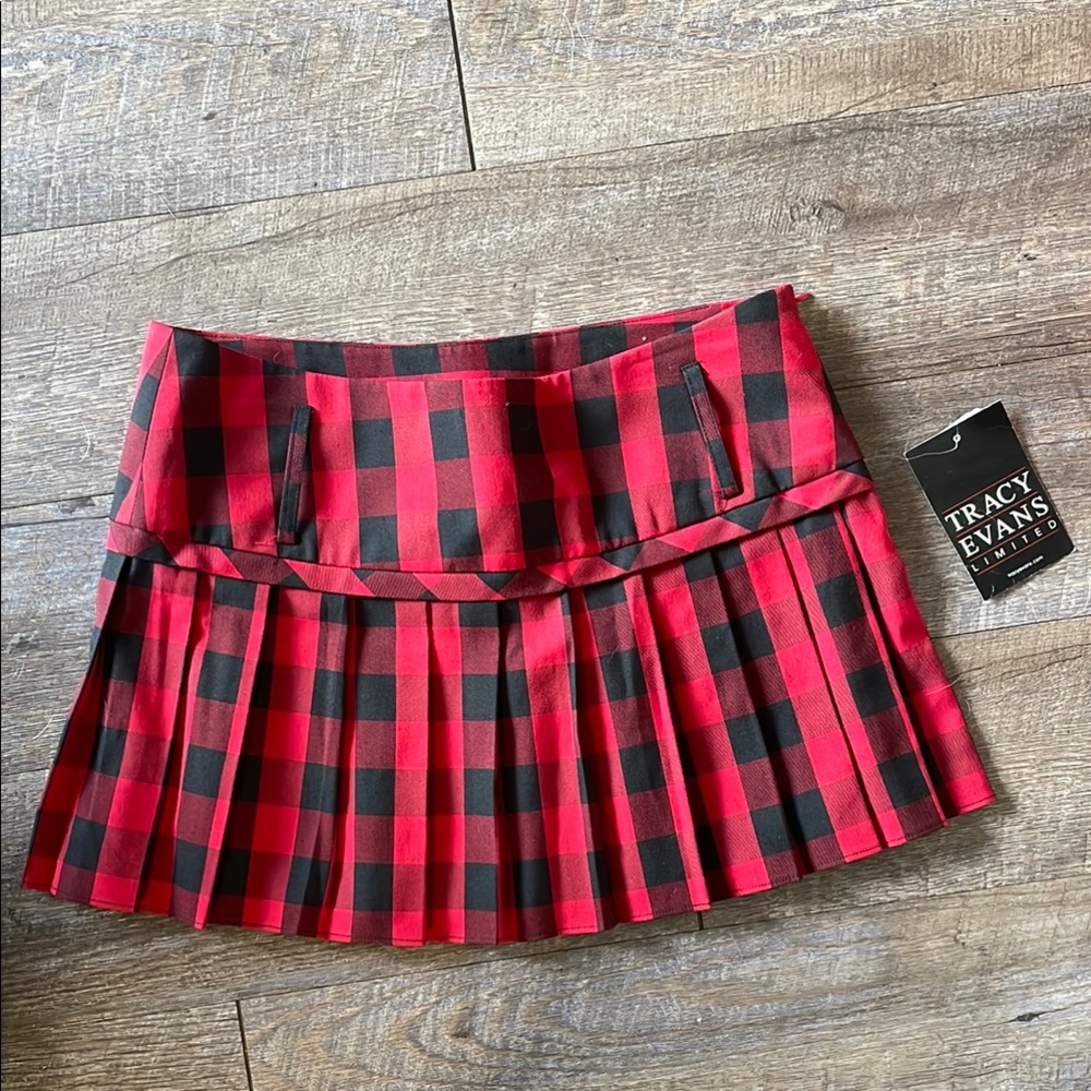 NWT Tracy Evans limited plaid pleated mini skirt Y2K